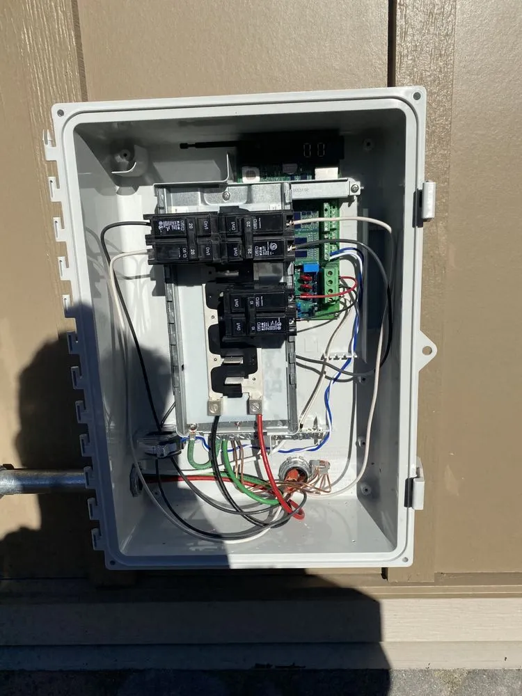 Slide of Lantor Electric