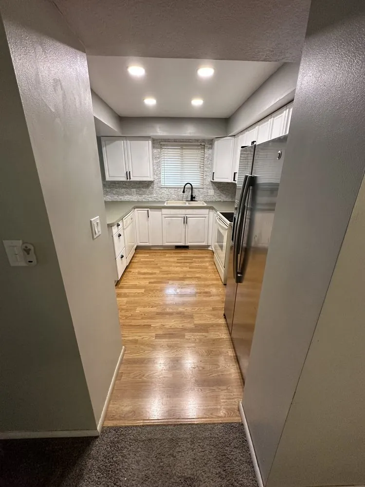 Slide of Lantor Electric