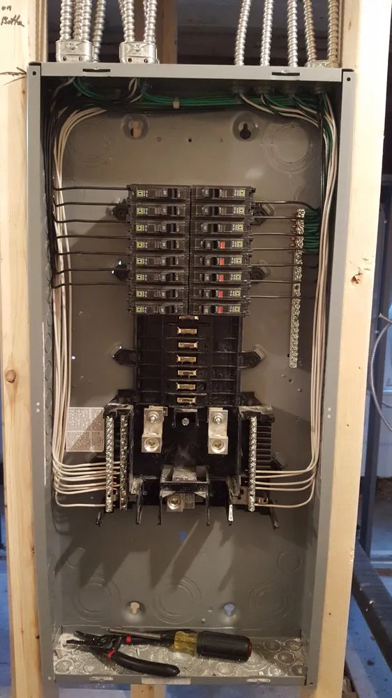 Trusted circuit breaker repair experts serving Mohrsville, PA - Lapa Electric