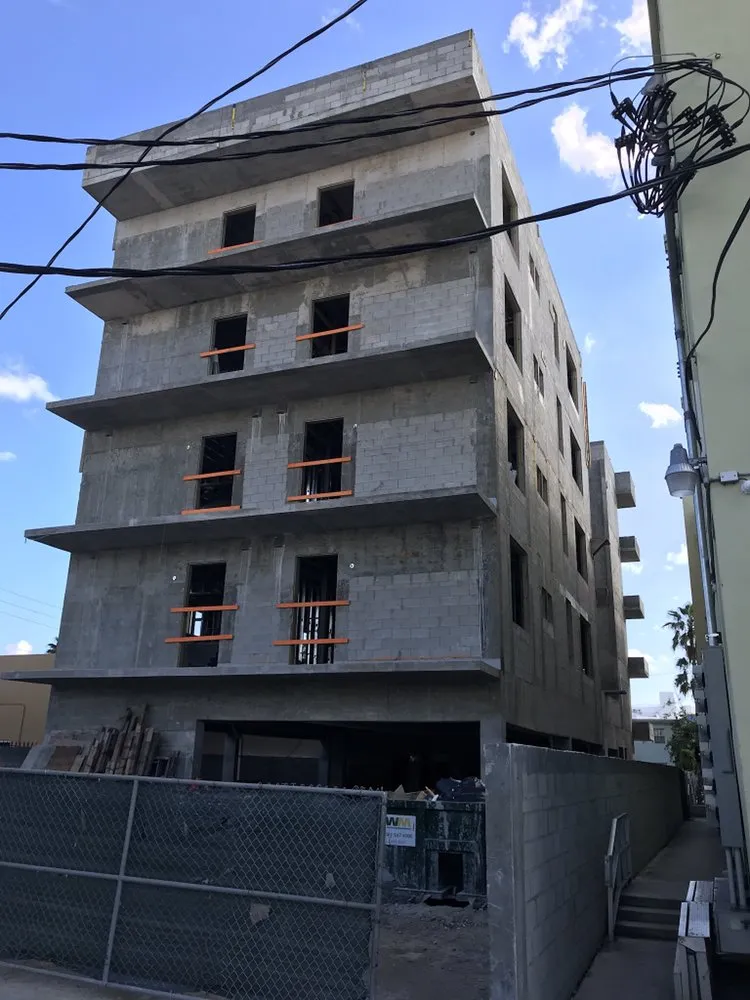 Slide of Lara Electric