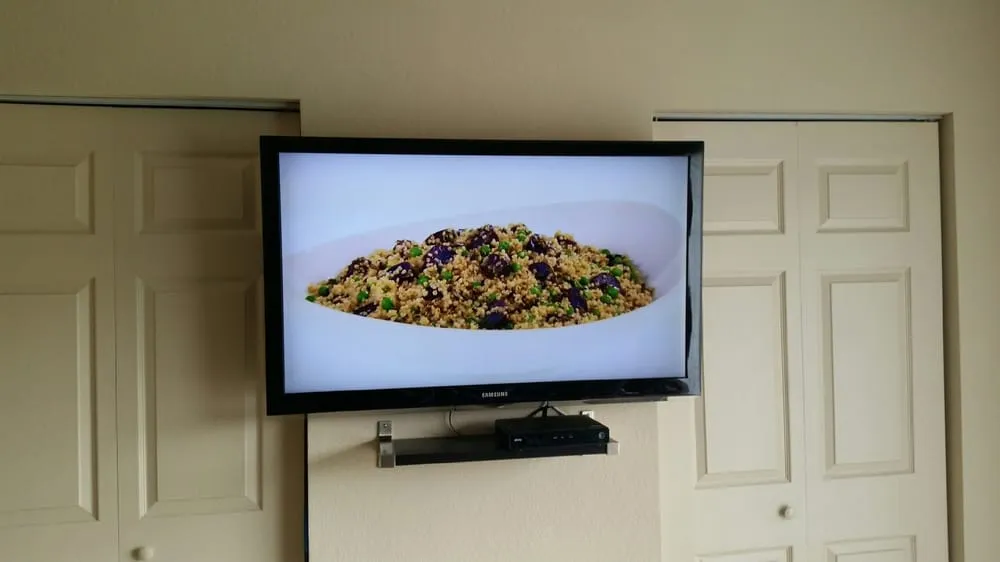 Slide of Lara Electric