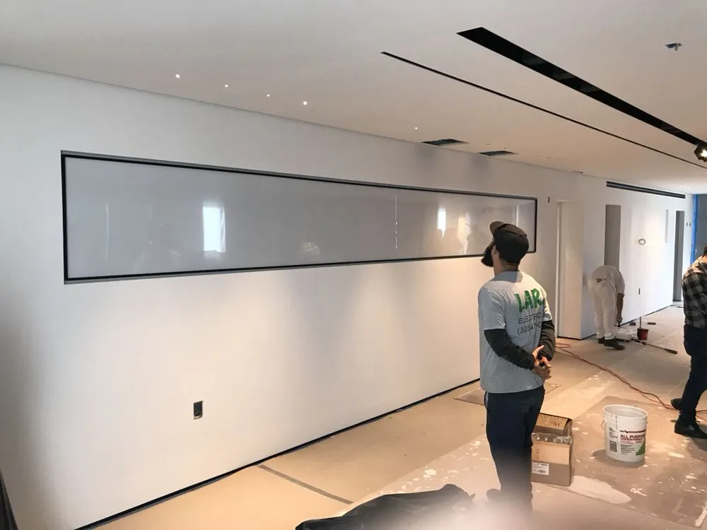 Slide of Lara Electric