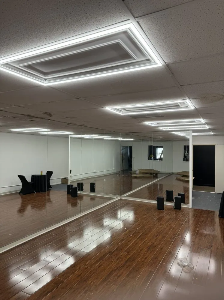 Slide of Larios Electrical Solutions