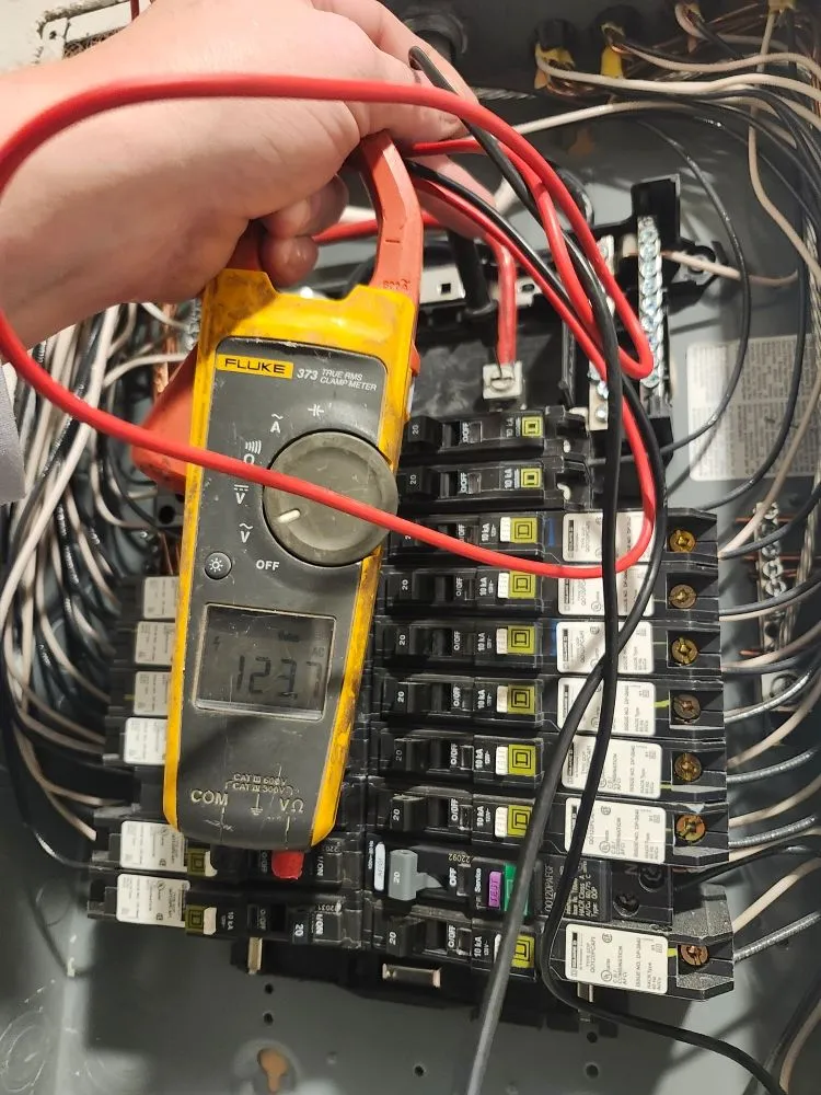 Slide of Lark Electric