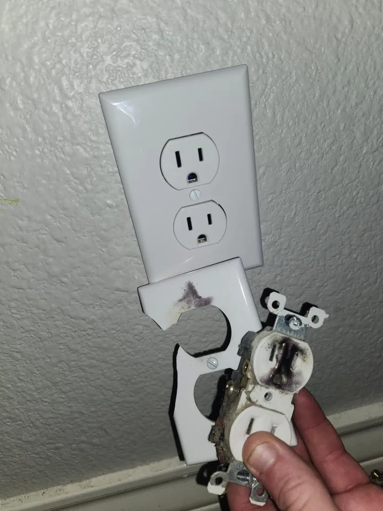 Slide of Lark Electric