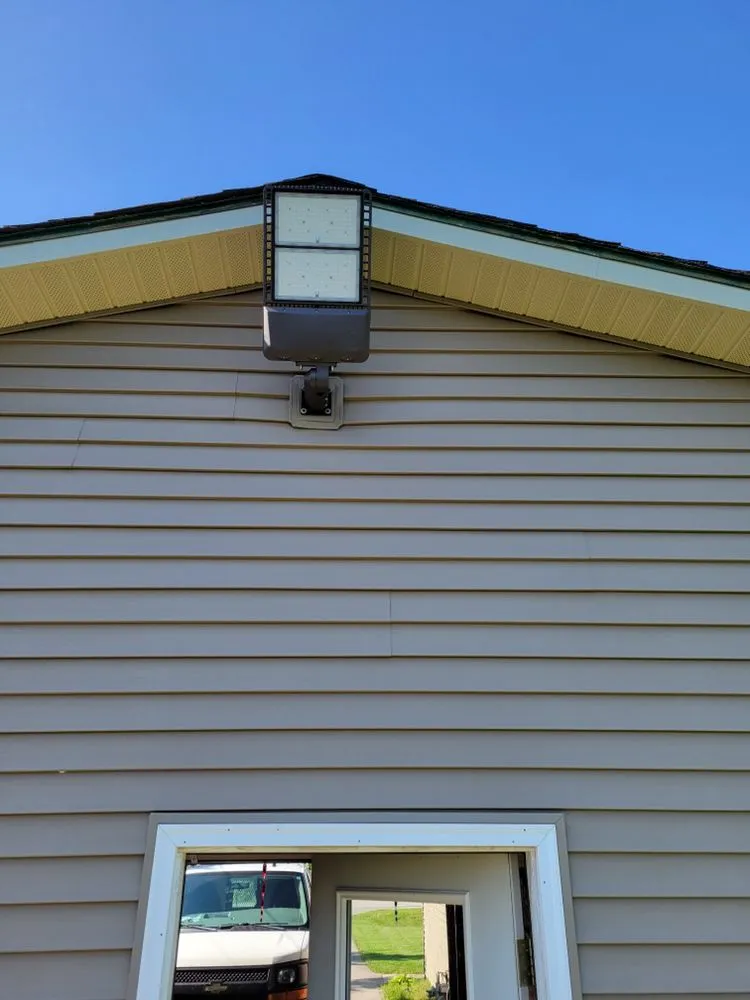 Slide of Larry's Electric