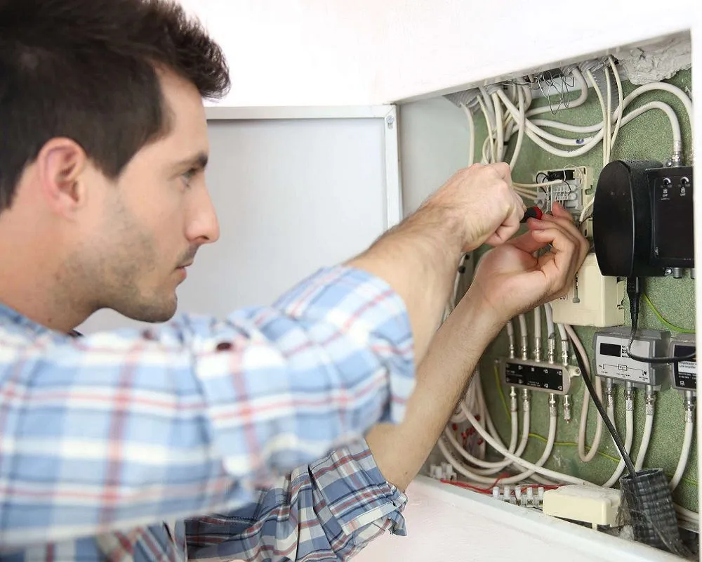 Slide of Larson Electric Star