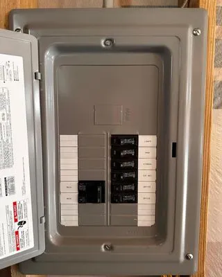 Las Colinas 24 Hour Electrician Logo