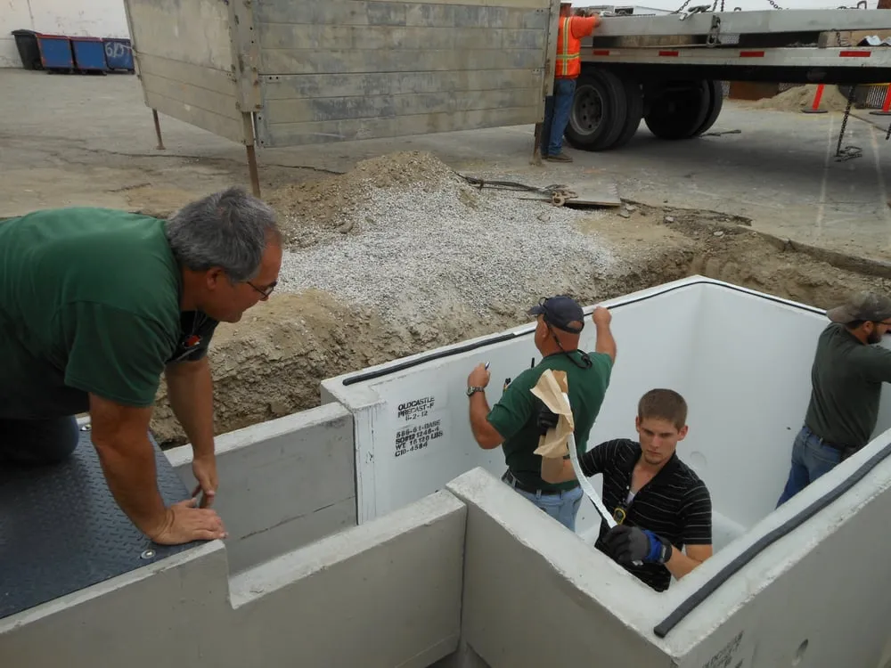 Slide of Laszlo Electric