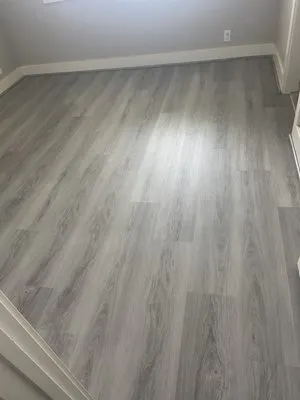 Lau Repair Service Logo