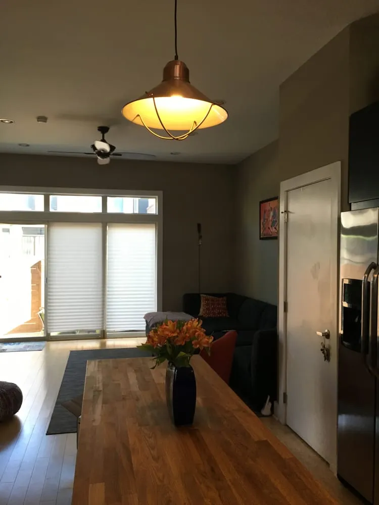 Slide of Lauterborn Electric