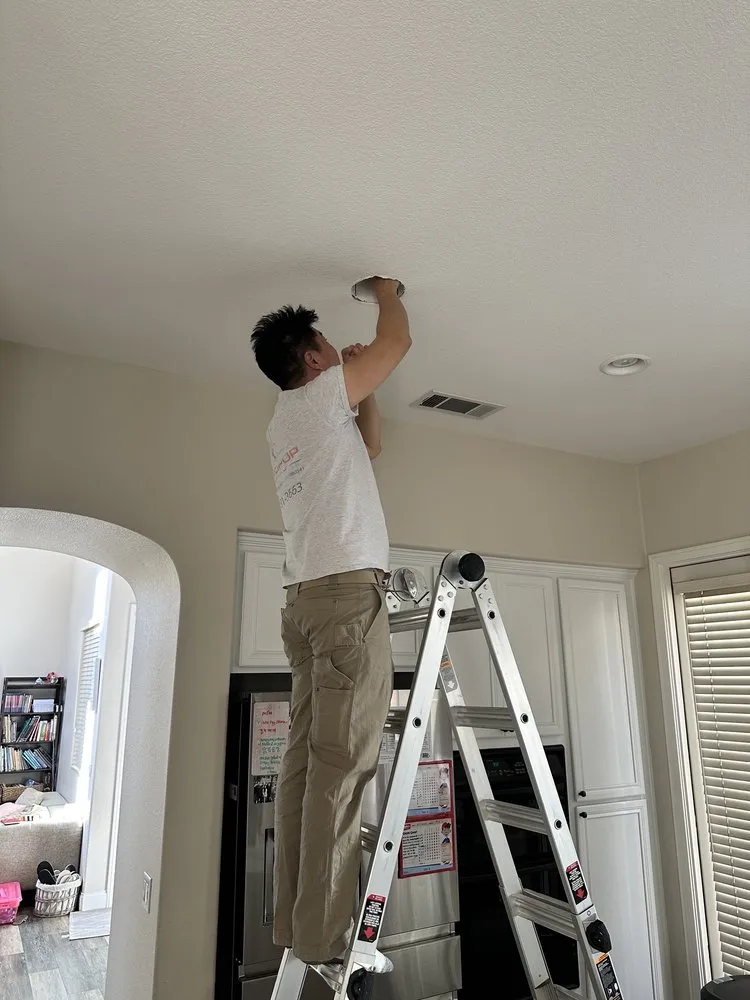 Slide of Lawlipop Electric