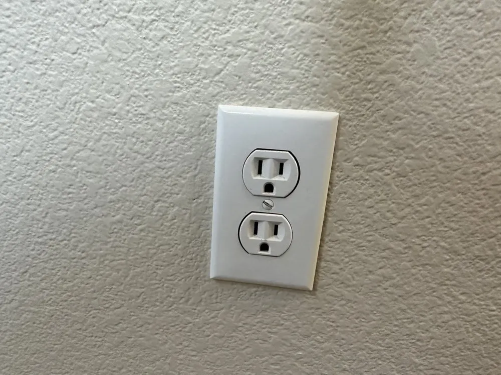 Professional lighting installation experts serving San Diego, CA - Lawlipop Electric
