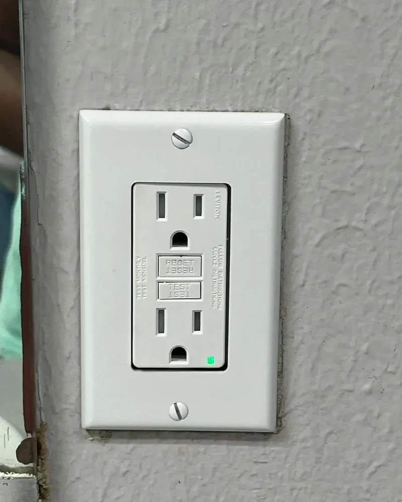 Slide of Lawndale Emergency Electrician