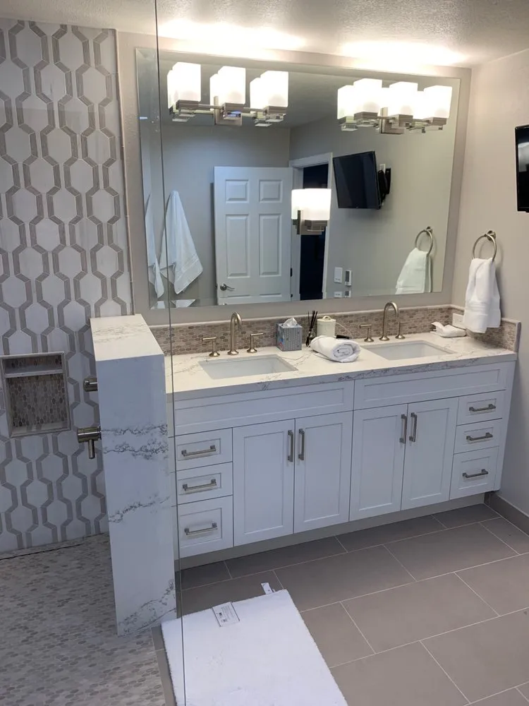 Expert circuit breaker repair in ,  by Lawrence Electric & Construction