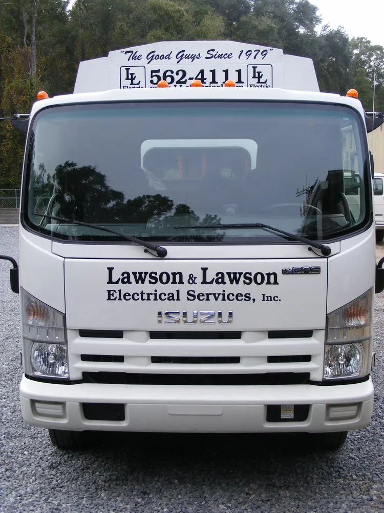 Emergency electrical service for homes in circuit breaker repair, by