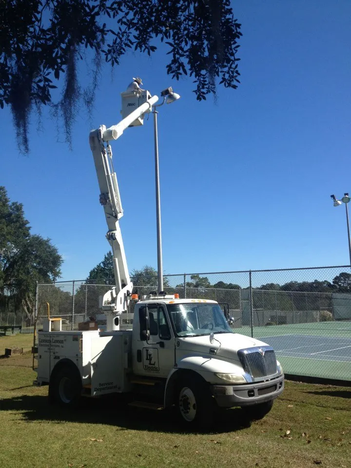 Reliable electrician providing emergency electrical service in ,