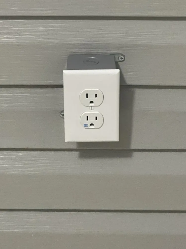 Professional emergency electrical service experts serving Land O' Lakes, FL - Lawson Electric