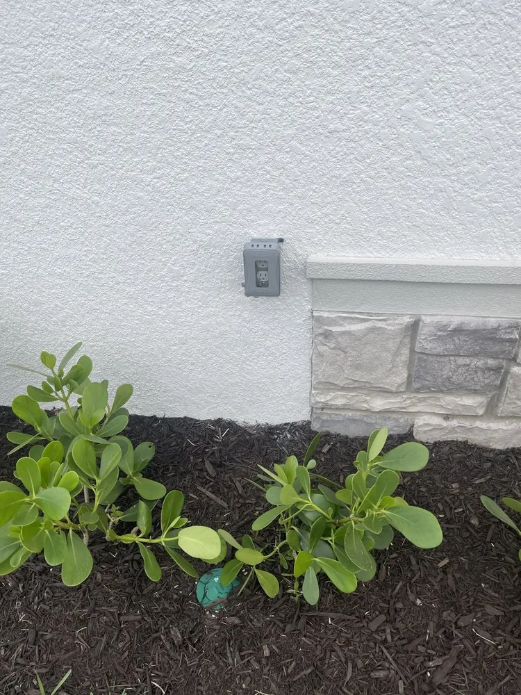 Emergency circuit breaker repair experts serving Land O' Lakes, FL - Lawson Electric