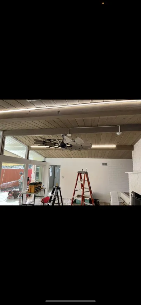 Slide of Lazarit Electric