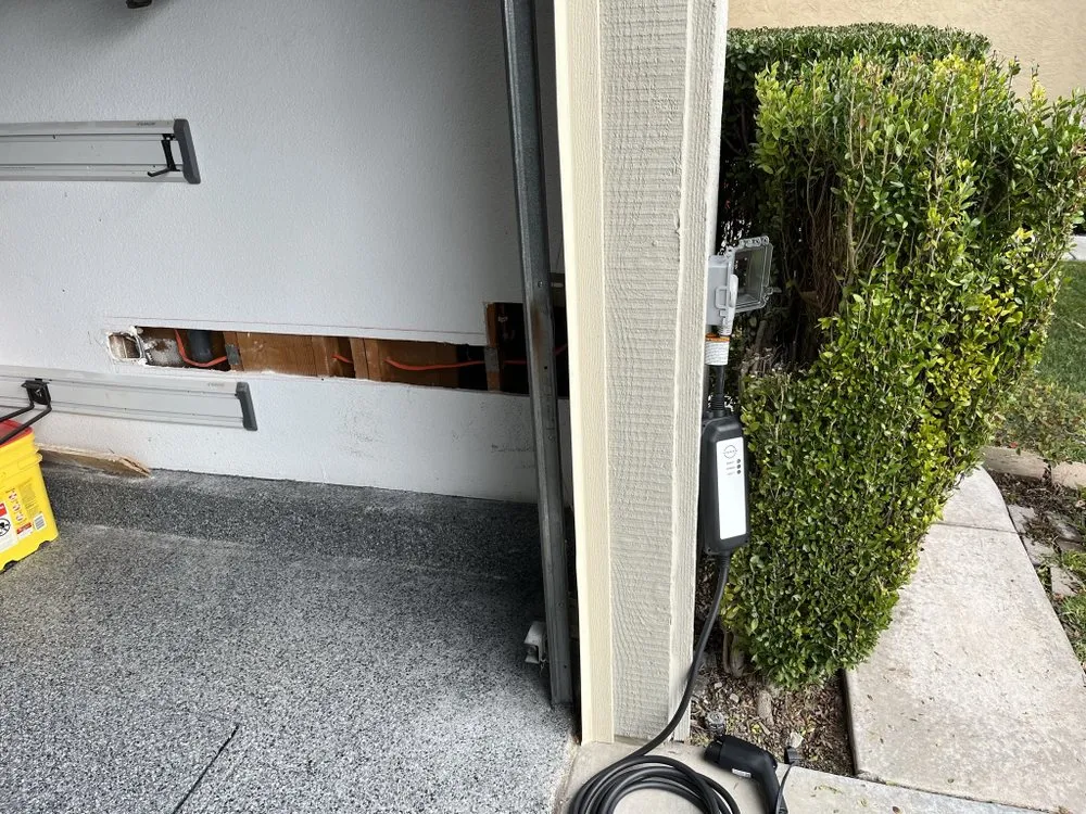 Slide of Lazarit Electric