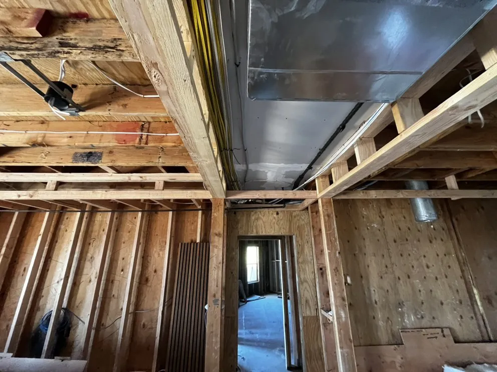 Slide of Lazarit Electric