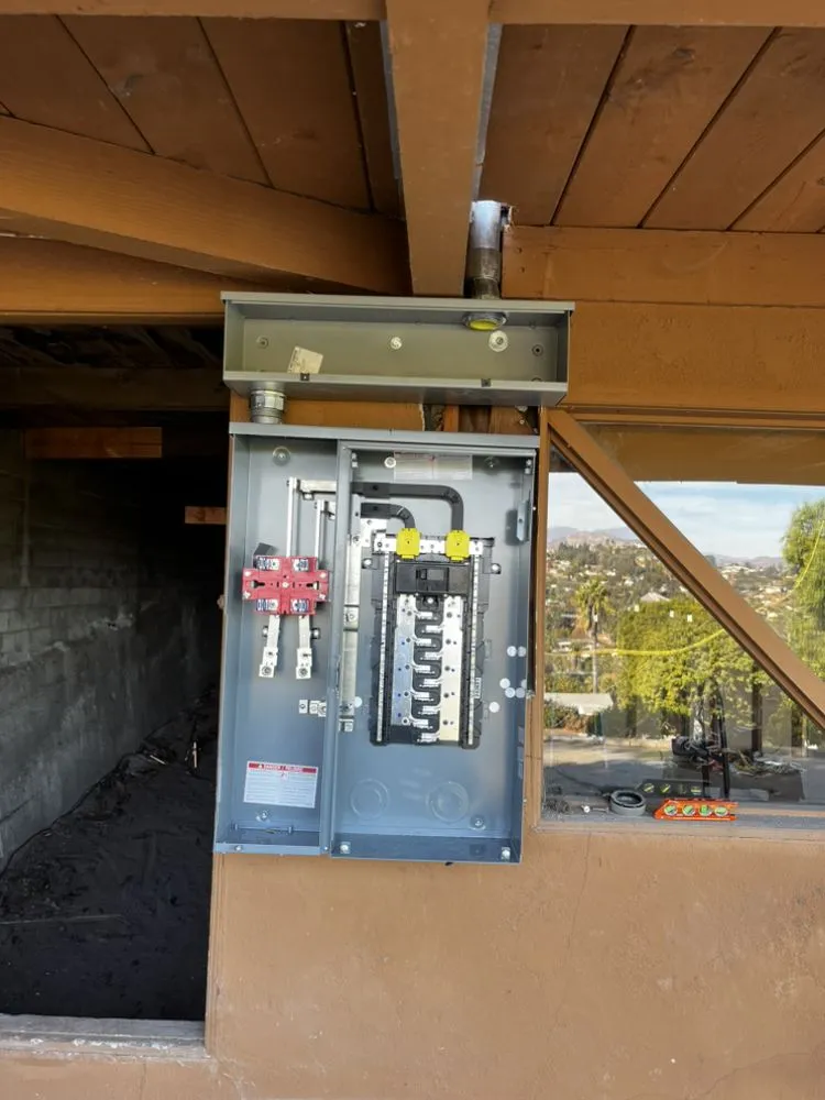 Slide of Lazarit Electric