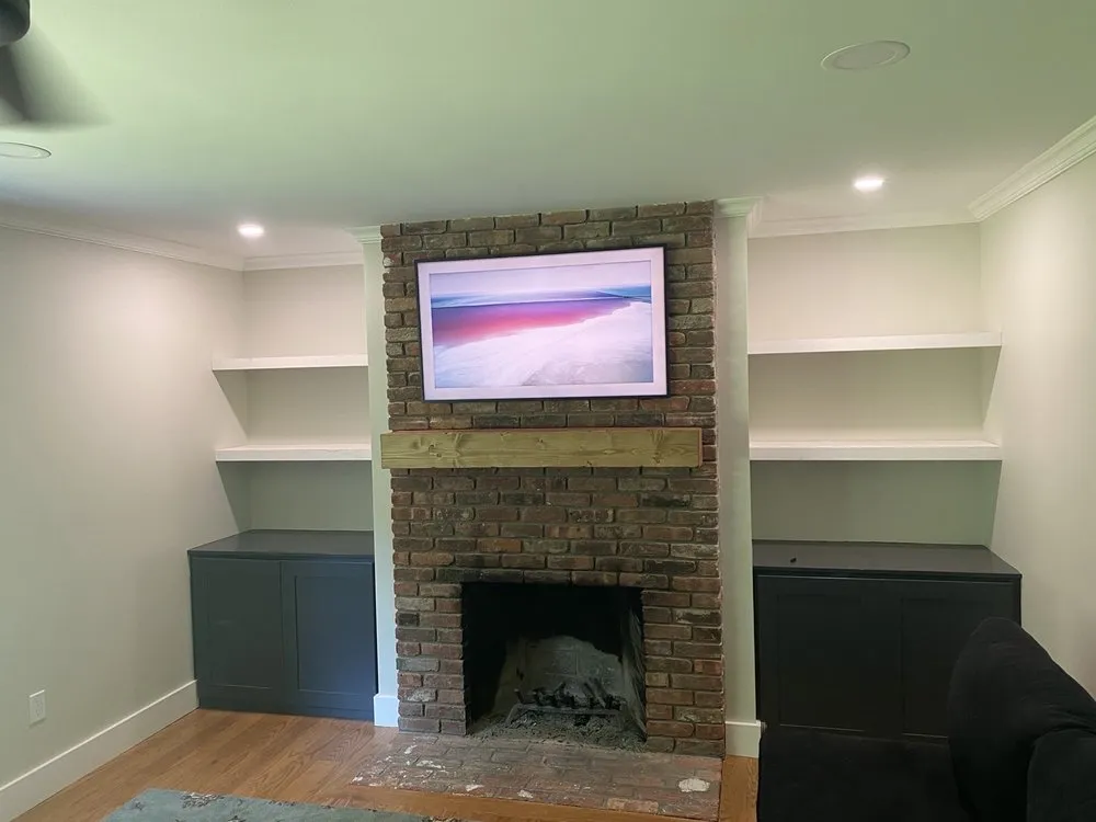 Slide of LCD Plasma Installations