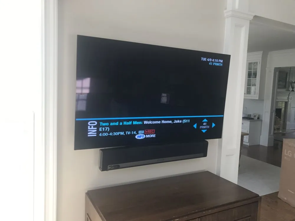 Affordable electrician providing electrical repair in , 