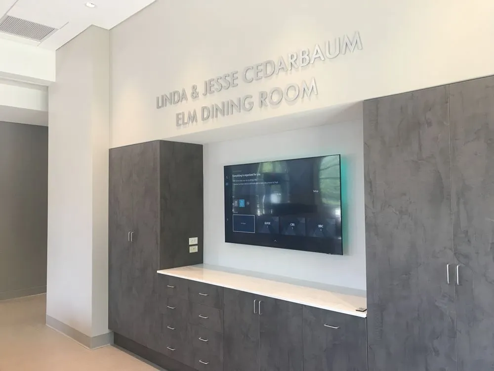 Slide of LCD Plasma Installations