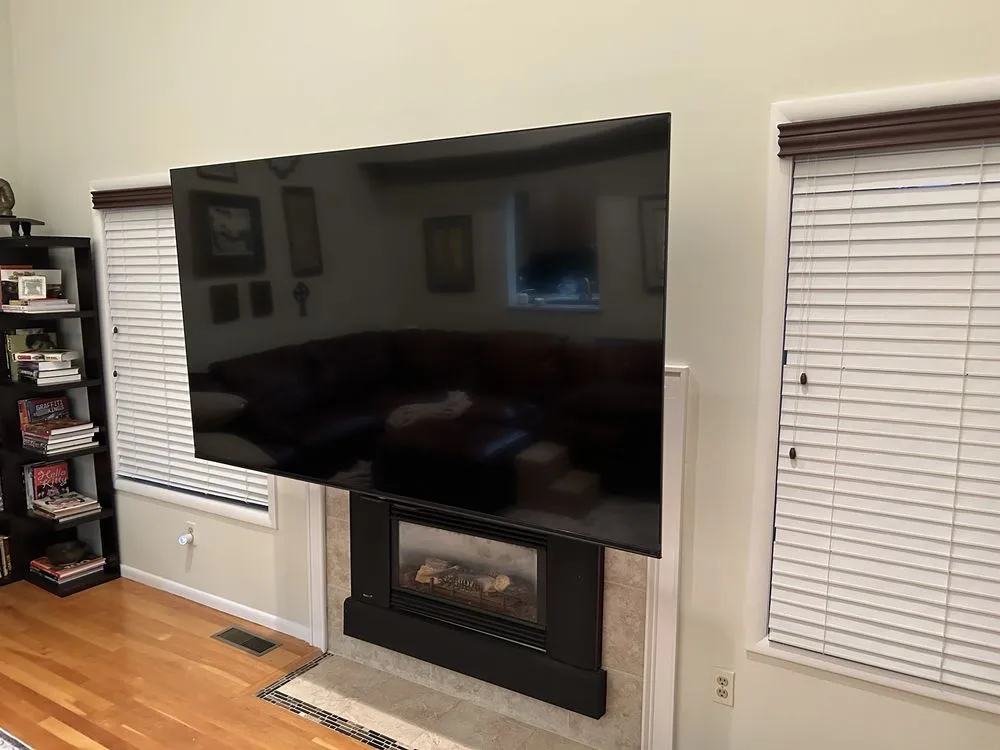 Slide of LCD Plasma Installations