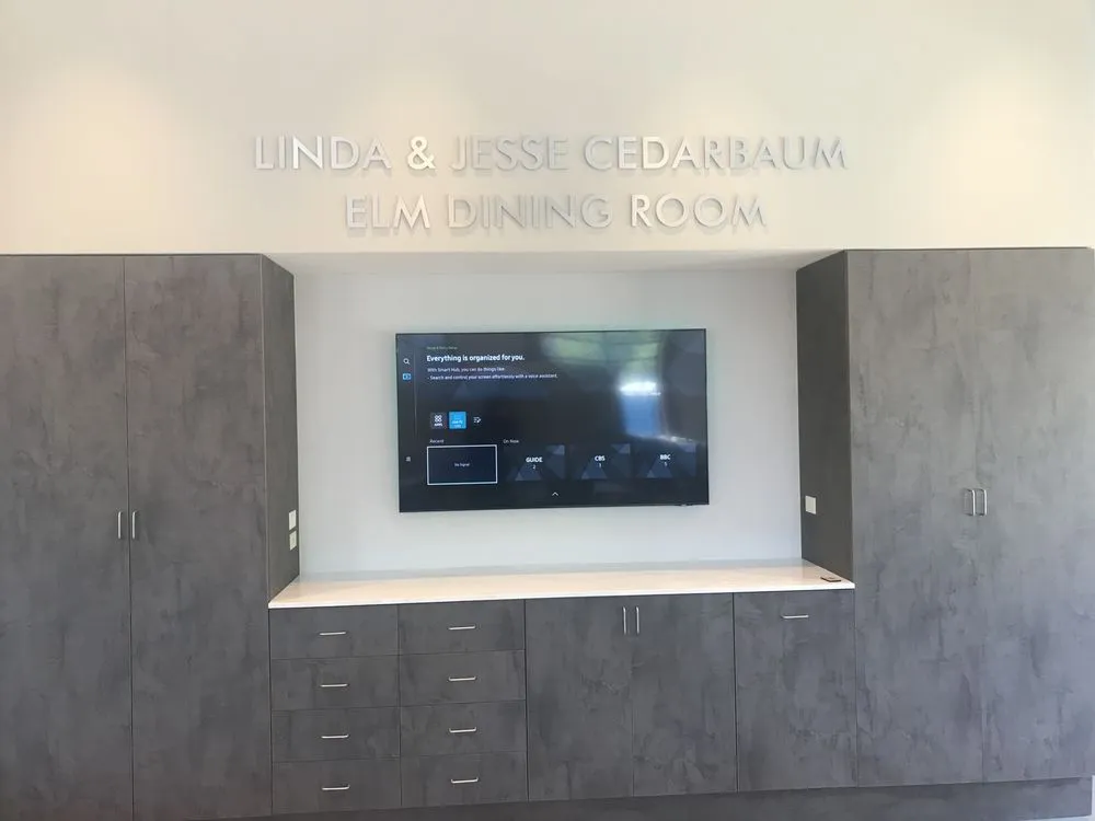 Slide of LCD Plasma Installations