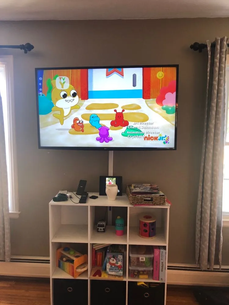 Slide of LCD Plasma Installations