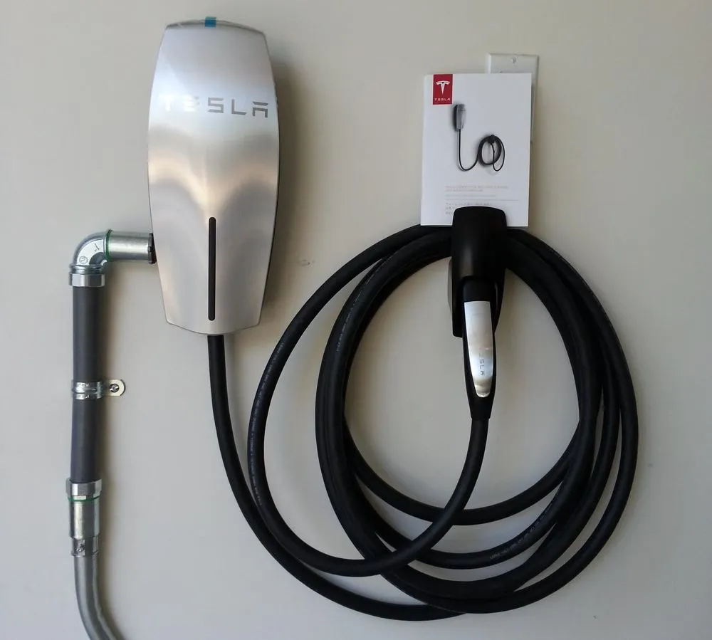 Trusted lighting installation experts serving ,  - LE and RO Electric