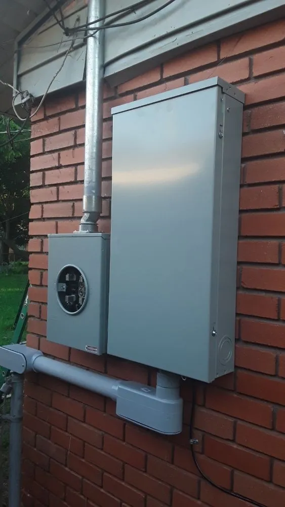 Slide of L&E Electrical Services - TECL 31068