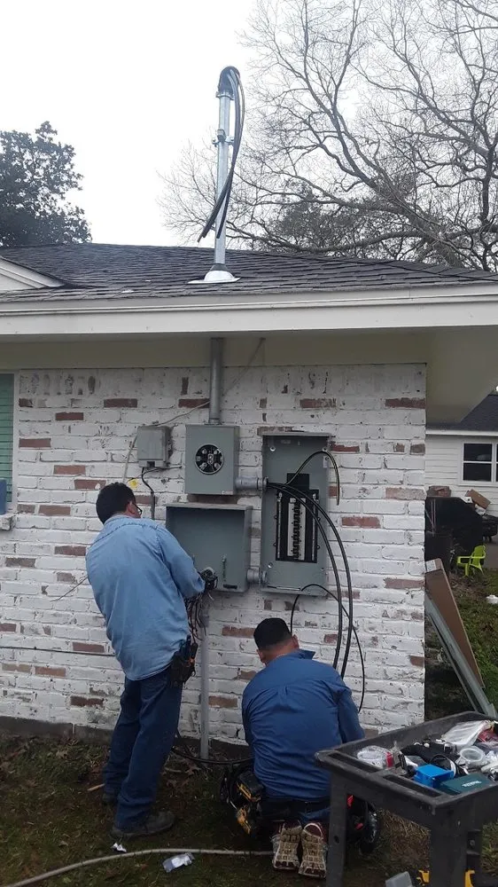 Slide of L&E Electrical Services - TECL 31068