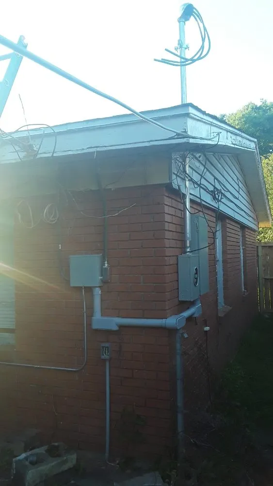 Emergency emergency electrical service in ,  by L&E Electrical Services - TECL 31068