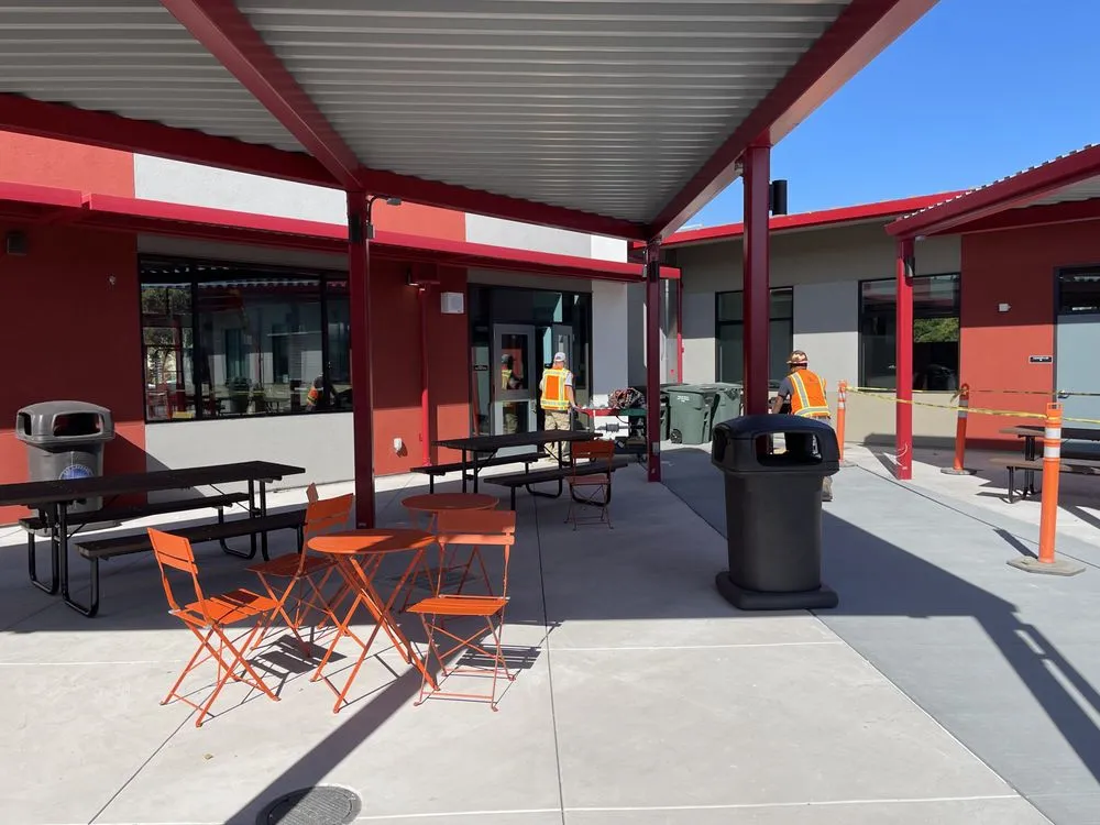 Slide of Le Electrician