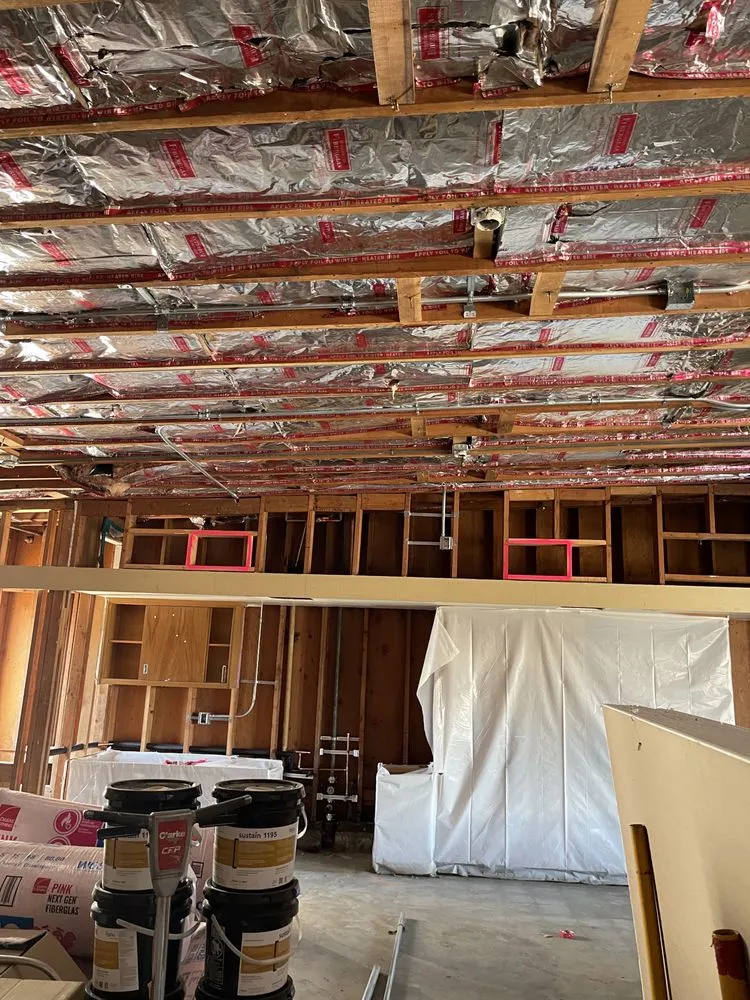 Slide of Le Electrician