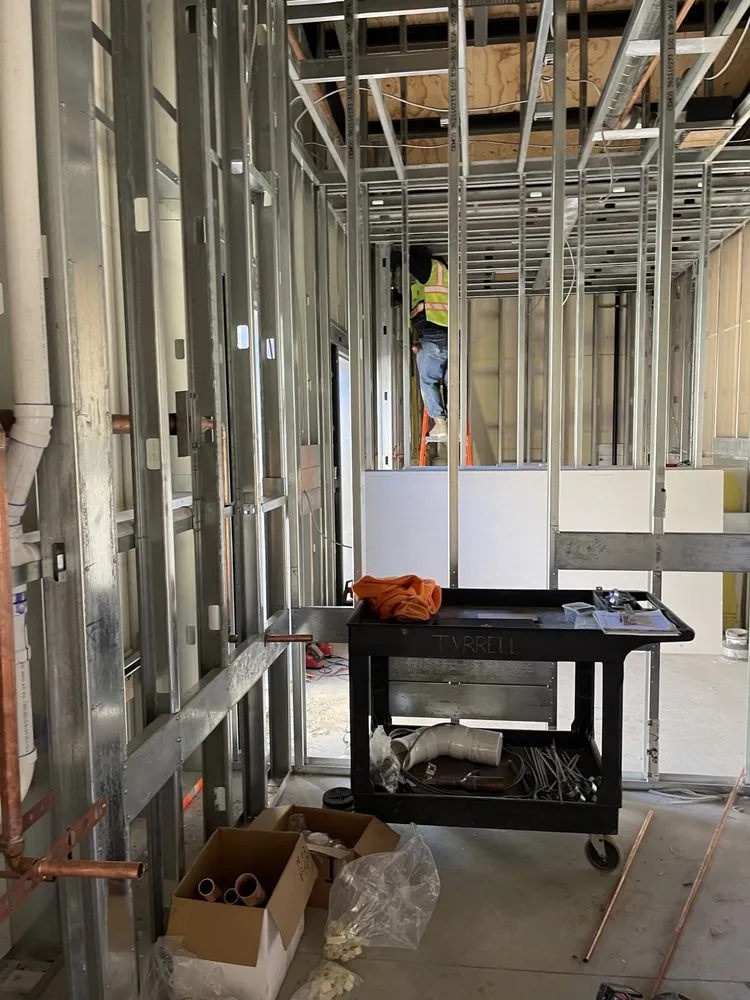 Slide of Le Electrician