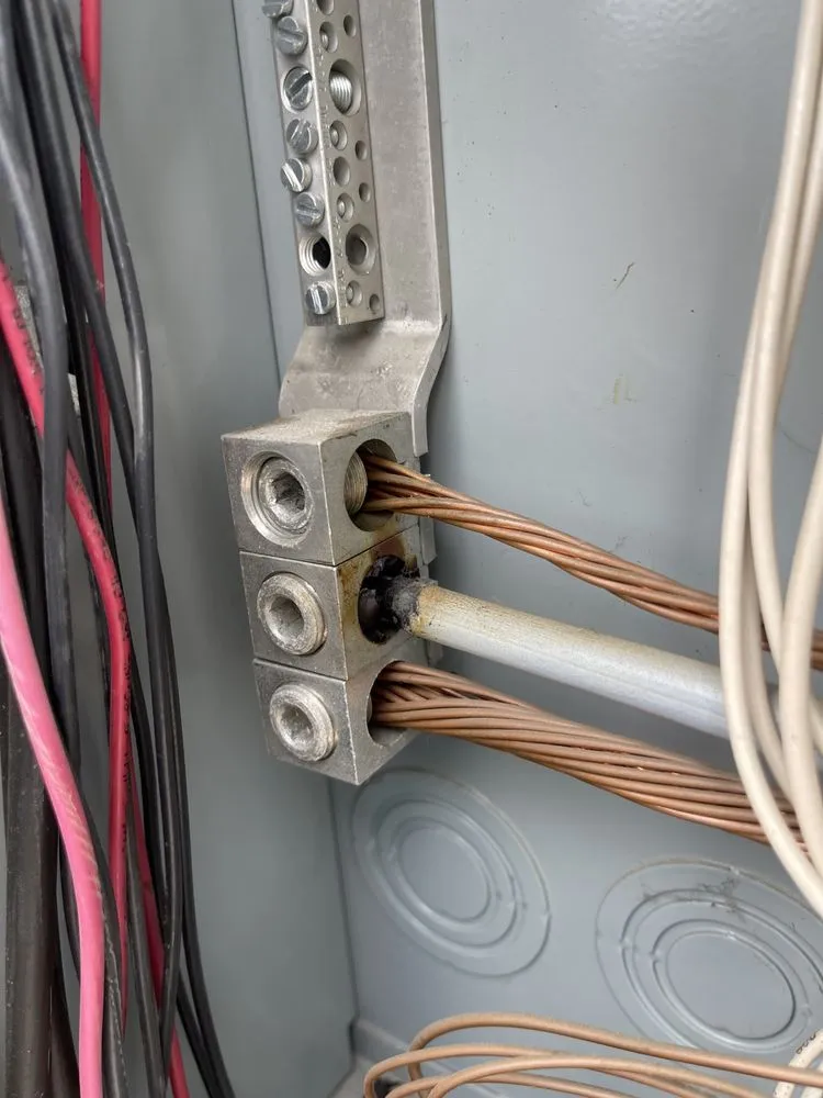 Slide of Le Electrician