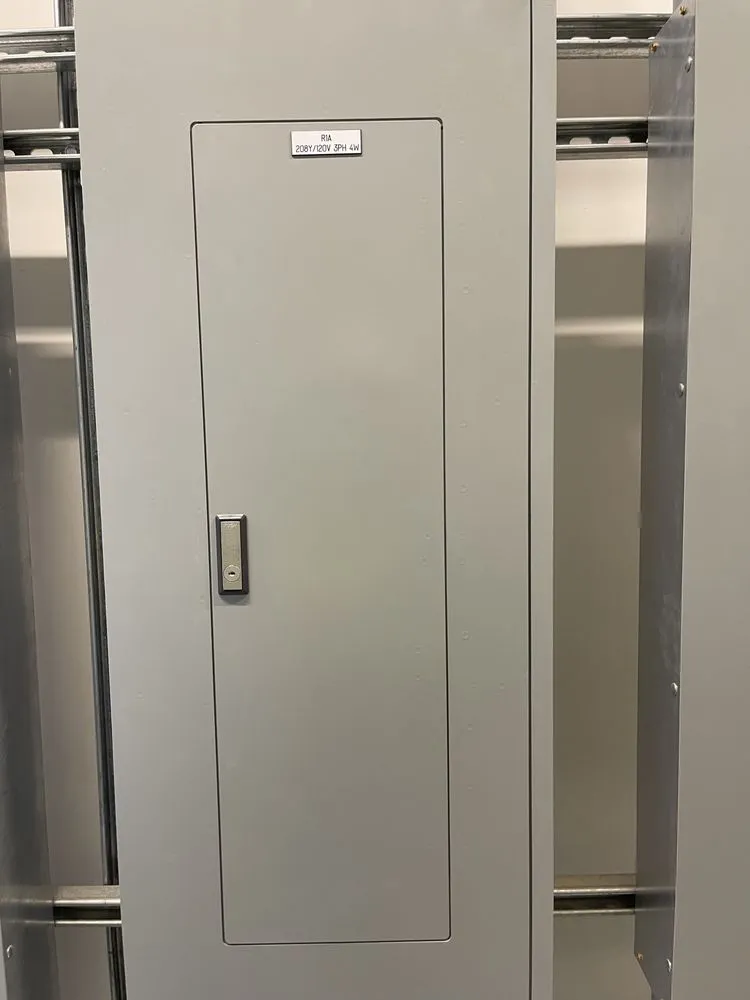 Slide of Le Electrician