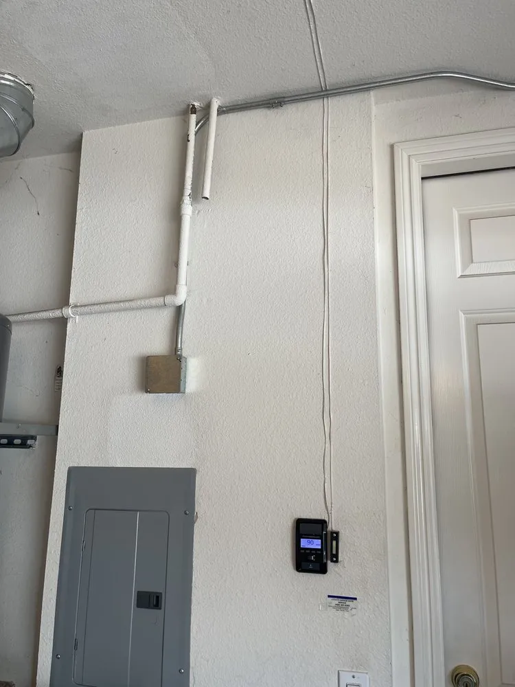 Professional emergency electrical service service in ,  - Le Electrician