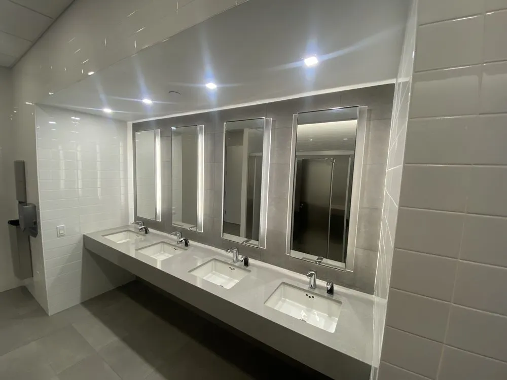 Licensed electrician providing emergency electrical service in Port St. Lucie, FL - Lead Electrical