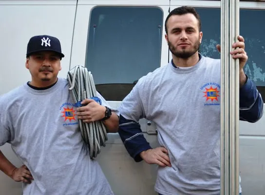 Leader Electric Logo