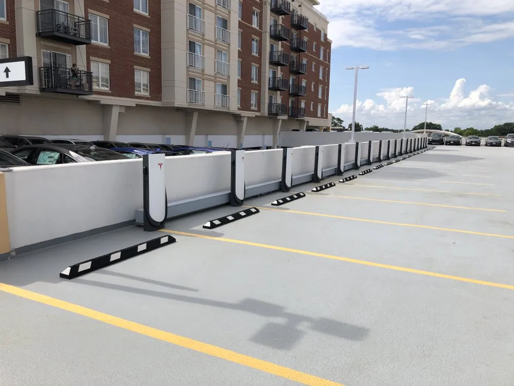 Slide of Leading-Edge Services