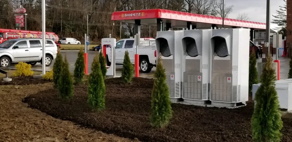 Professional outlet and switch repair service in ,  - Leading-Edge Services