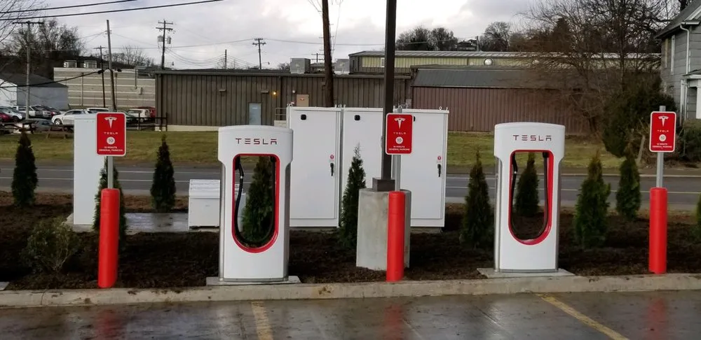 Emergency electrical service for homes in emergency electrical service,  by 