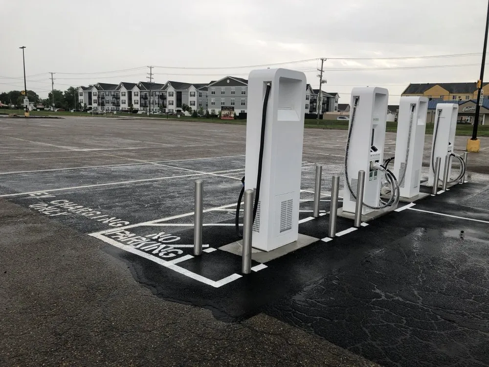 Slide of Leading-Edge Services