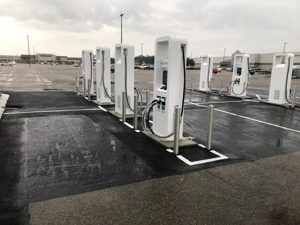 Slide of Leading-Edge Services